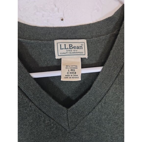 Vintage LL Bean Men's Wool Blend Sweater Vest Large Green Preppy V-Neck Pullover - Picture 2 of 4